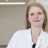 "Cette évolution semble liée à notre mode de vie", affirme la cheffe du Service d’oncologie médicale du CHUV Solange Peters (archives). KEYSTONE/CYRIL ZINGARO